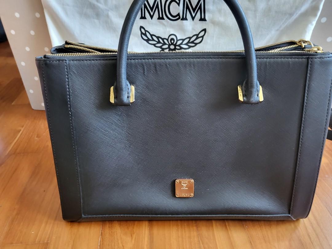 Mcm black outlet leather bag