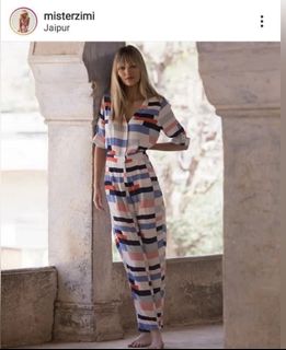 (Category: ) located in . Submitted by miss_maximalist (Listing ID 1136307604, Image 1). Description: .