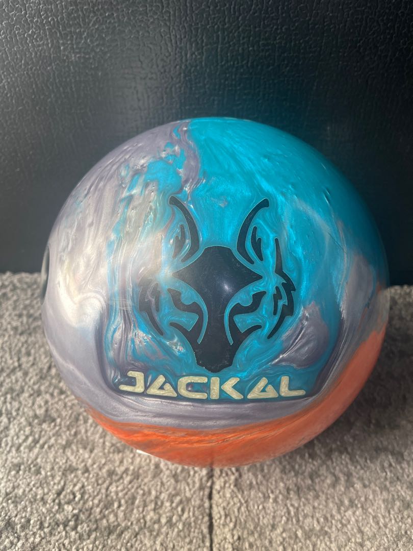 Motiv Jackal Flash 15lbs, Sports Equipment, Sports & Games, Billiards & Bowling on Carousell
