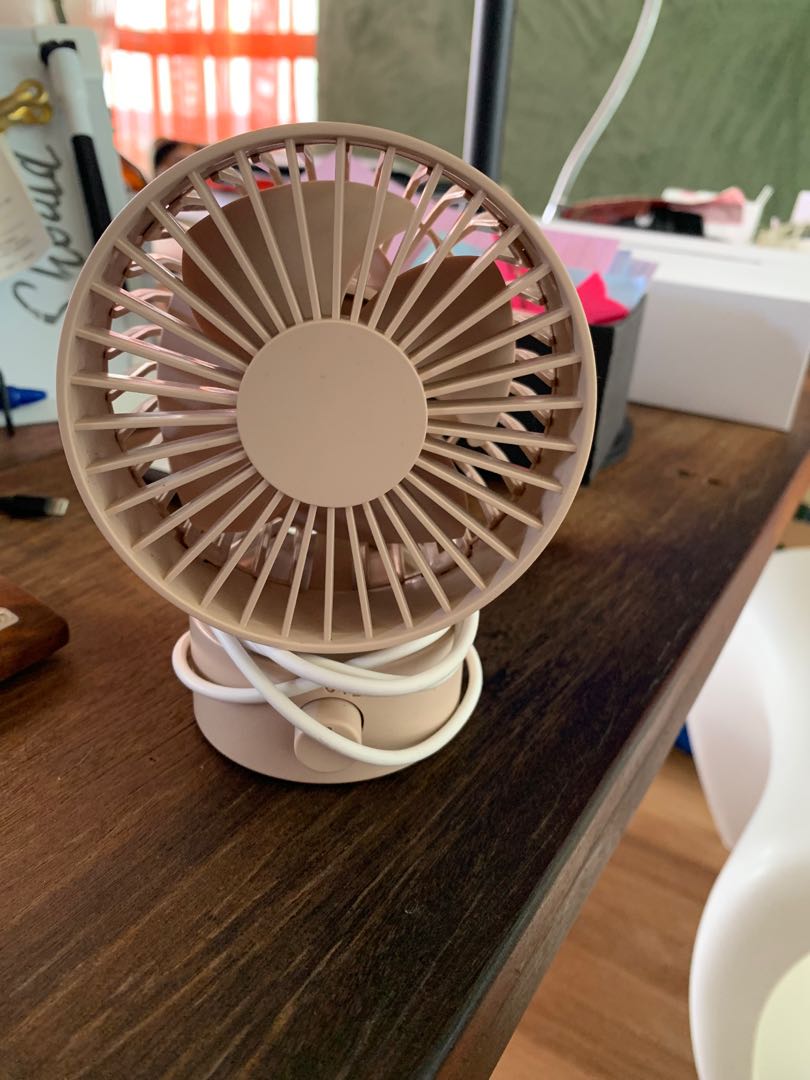 MUJI USB desk fan, Furniture & Home Living, Lighting & Fans, Fans on Carousell