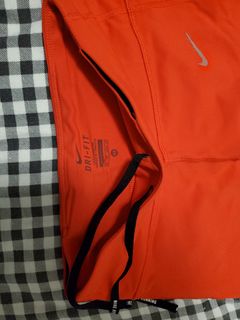 （分類：）位於 。 由 annareog 提交（商品編號 1136366347，圖片 1）。簡介： 。