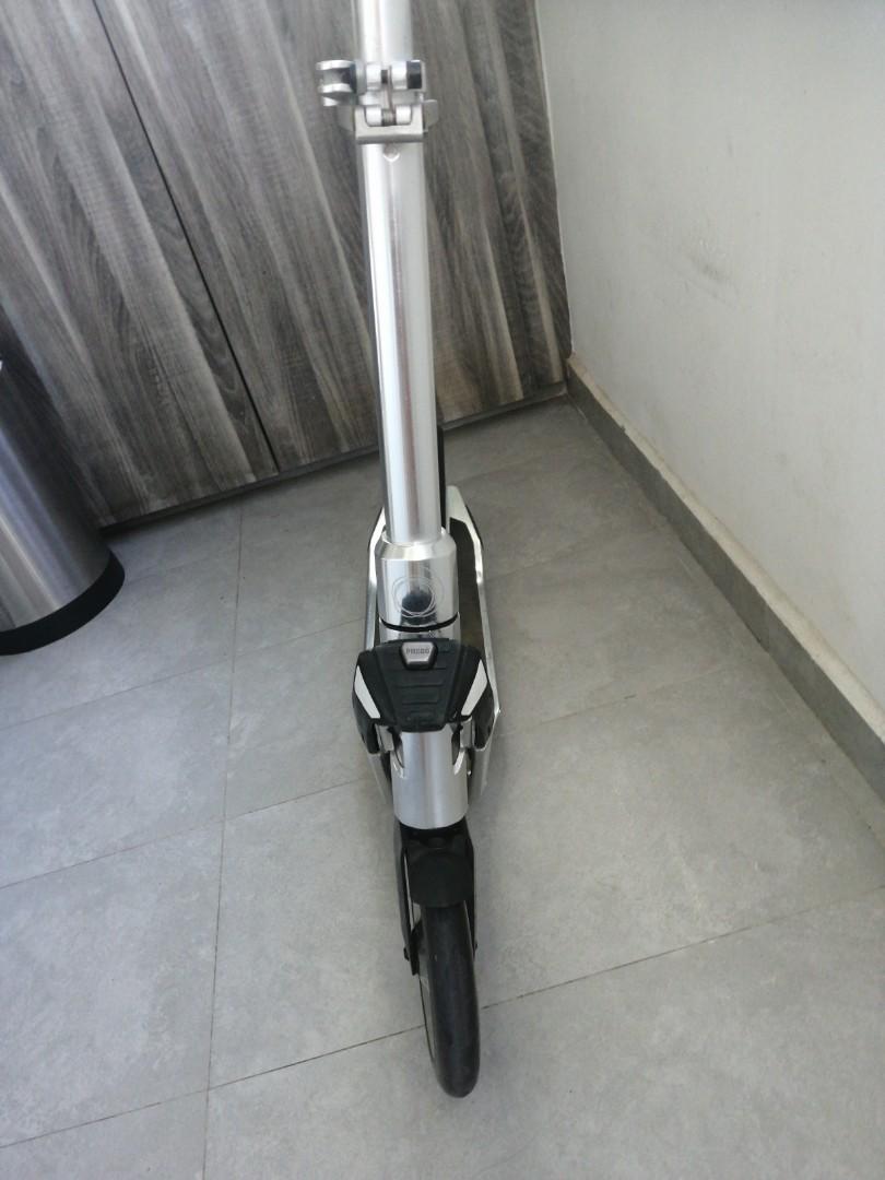 Decathlon Oxelo Town 7 Easyfold Kick Skate Scooter, Sports Equipment, Sports & Games, Skates