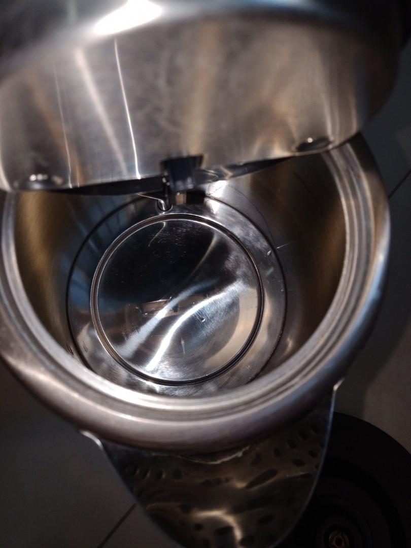 Philips electric water kettle (clean, done descale), TV & Home