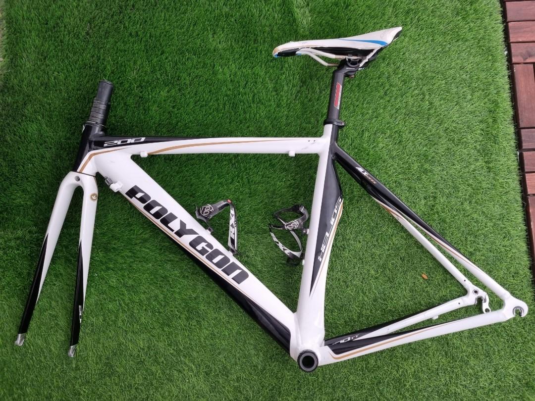 Polygon Helios 200 TT bike frame seat post and saddle Sports