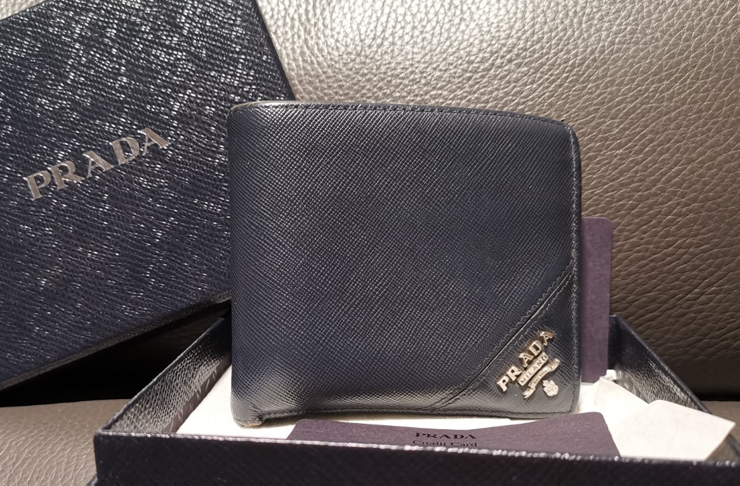 prada wallet boy