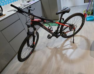 (Category: ) located in . Submitted by zoomsale (Listing ID 1136244482, Image 1). Description: .