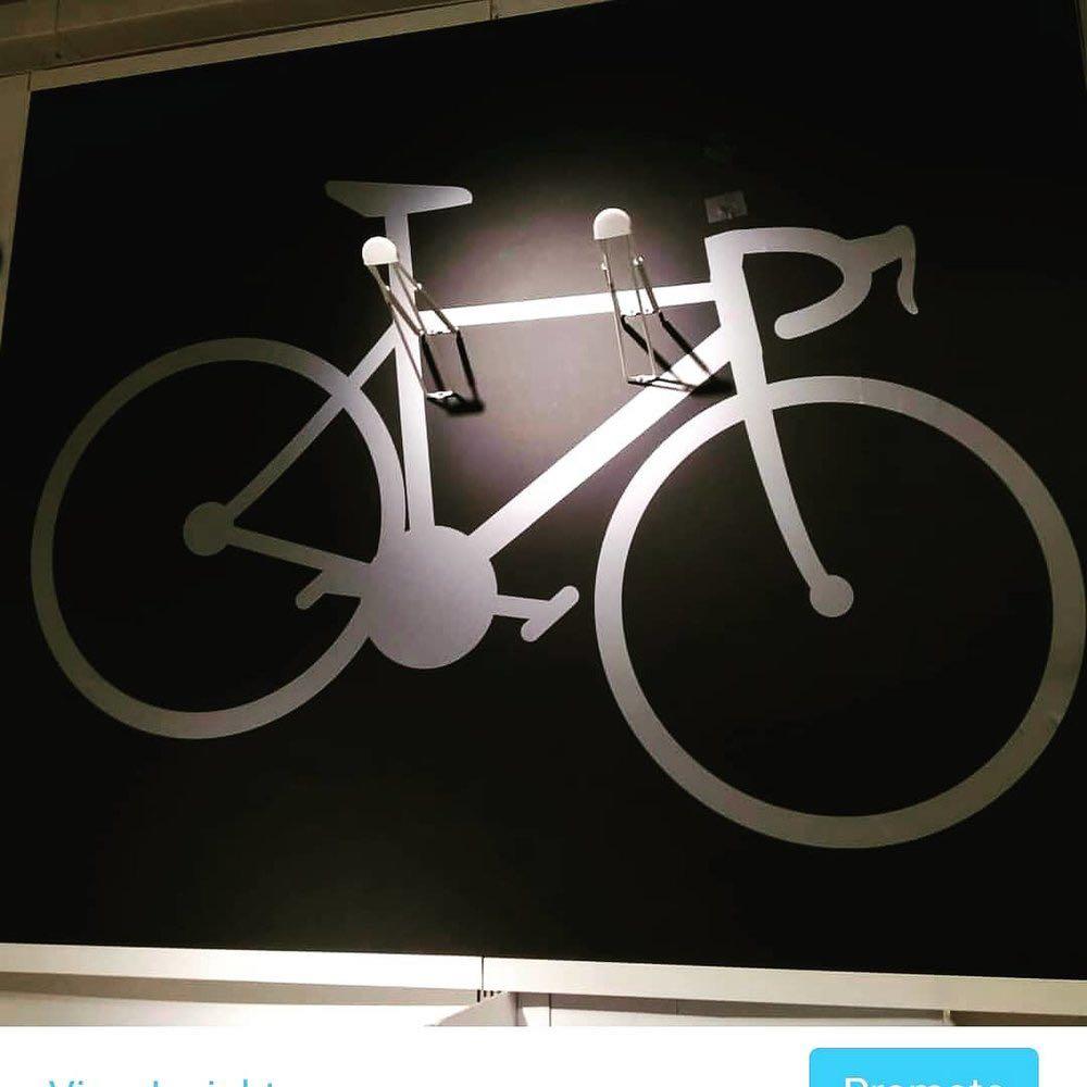 Skrall top bike hook