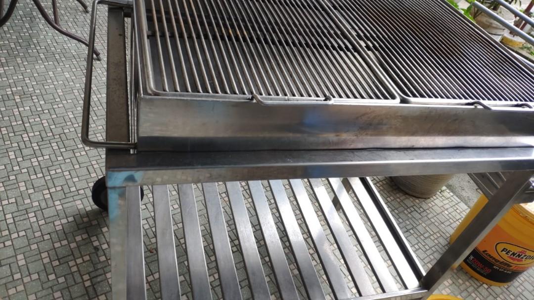 Stainless steel BBQ pit, TV & Home Appliances, Kitchen Appliances, BBQ, Grills & Hotpots on
