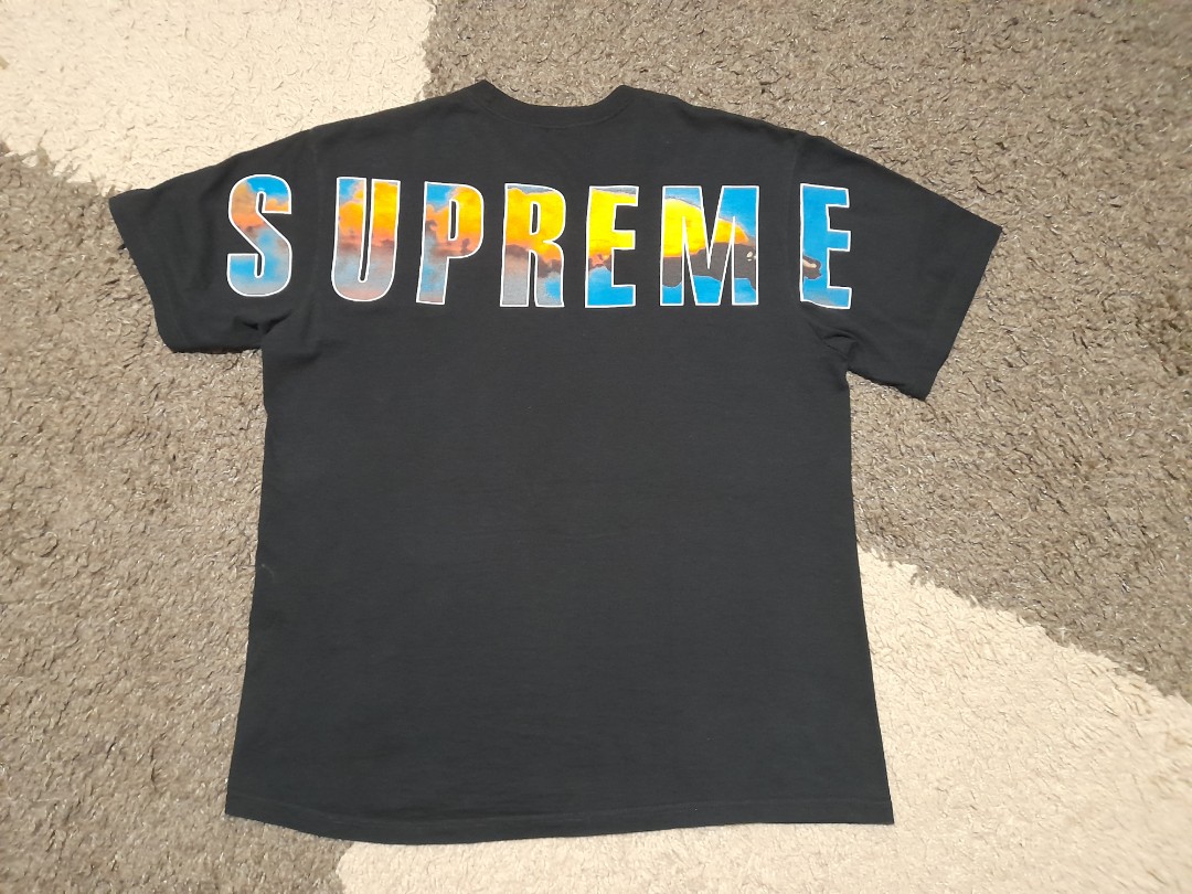 Supreme print store t shirt