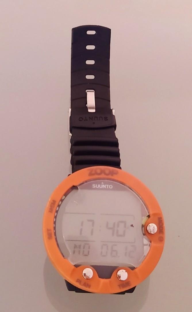 Suunto zoop orange best sale