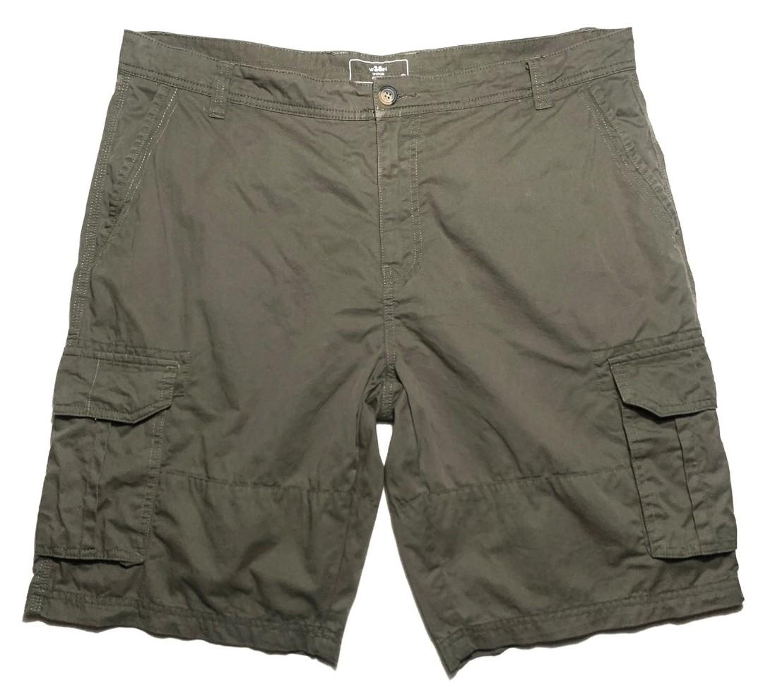 Target Cargo Shorts - 38” - Preloved 