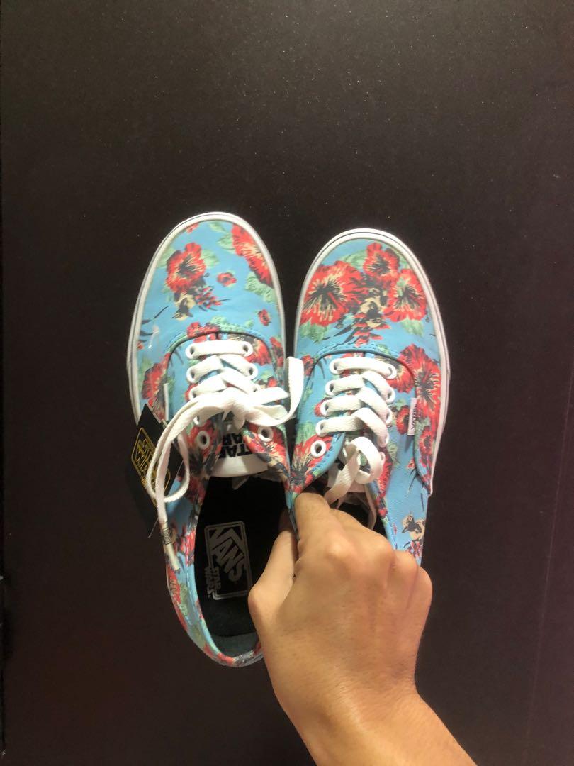 Vans authentic x Star wars yoda aloha Men s Fashion Footwear