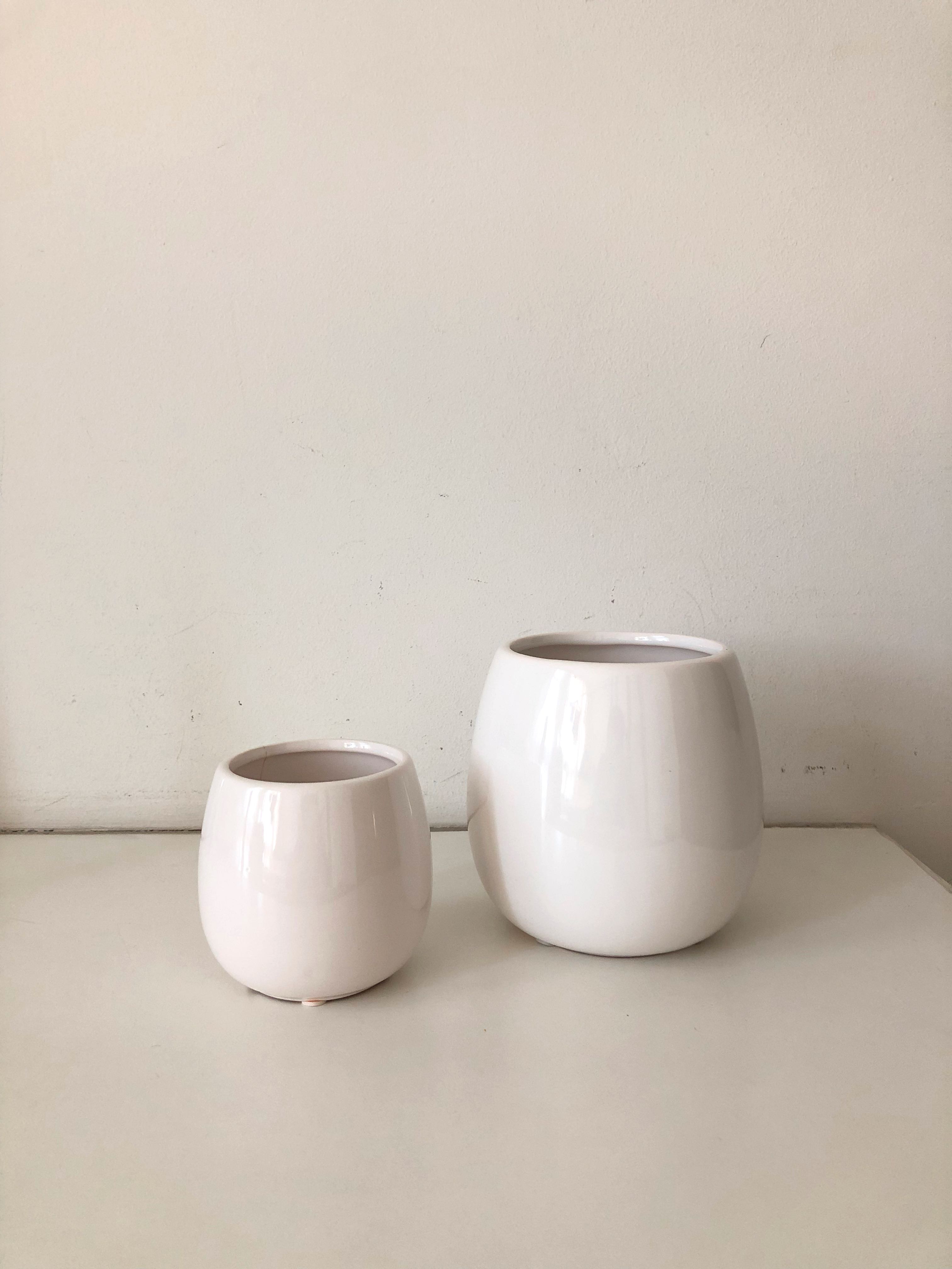 White ceramic vase/ planters, Furniture & Home Living, Home Decor