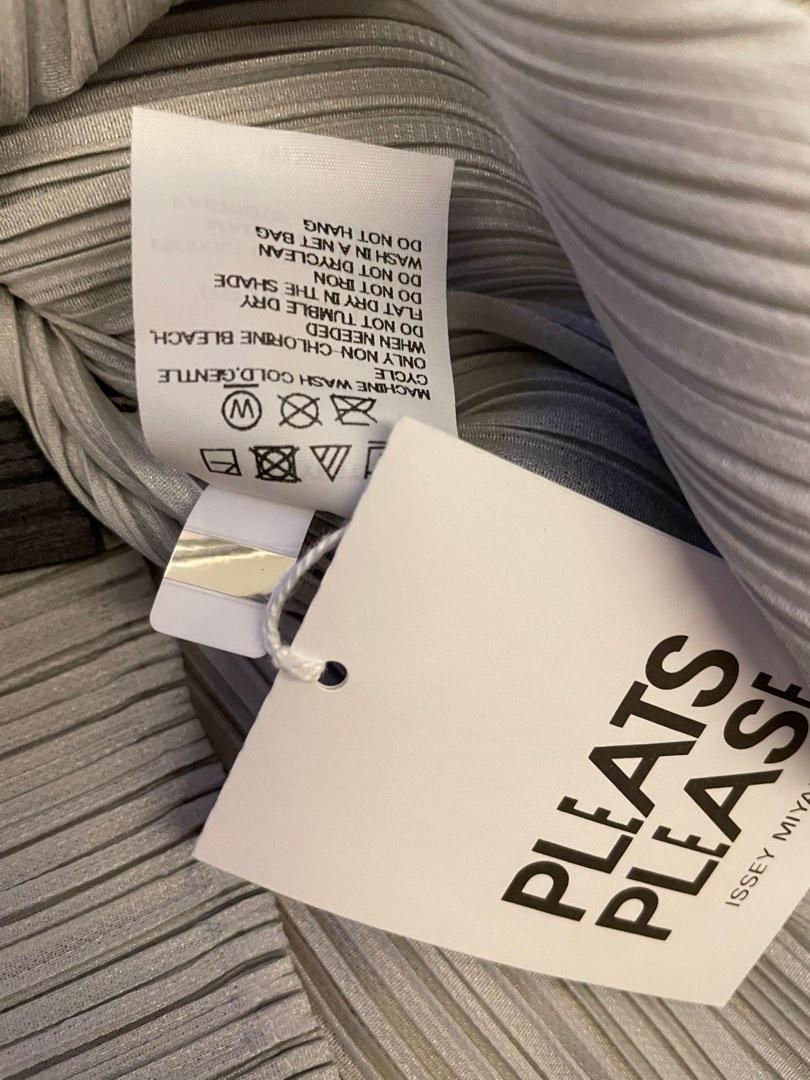 日本製🇯🇵 Issey Miyake Pleats Please 2022年8月新款銀灰色Top