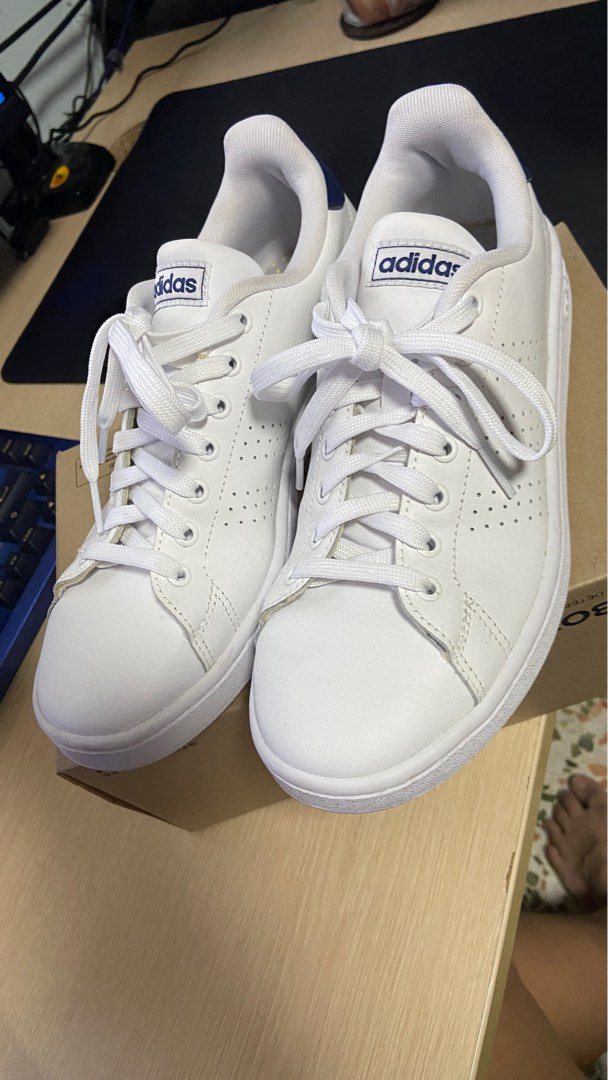 Stan smith hot sale queensway