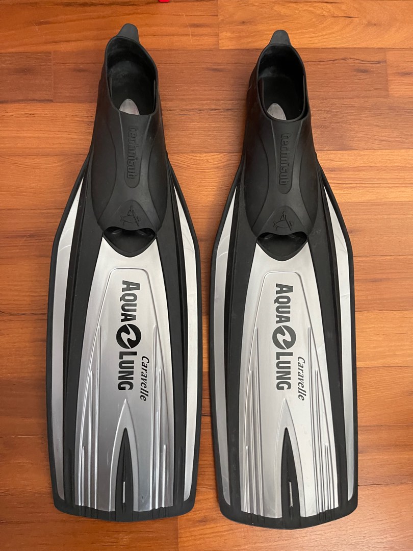 Aqua Lungs Silver Caravelle Full Foot Fin (Size 40-41), Sports ...