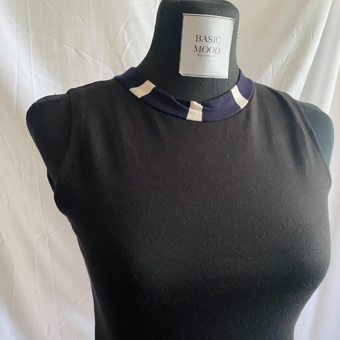 Black/Dark Purple Turtle Neck & Peplum Top (Category: Sleeveless) located in San Pedro. Submitted by basicmood (Listing ID 1188146398, Image 2). Description: BRAND: (no brand) PRICE: 100 BEST FIT: Small - Medium DETAILS: Turtle Neck | Sleevesless | Peplum Top | Body Hugging Fabric CONDITION: 8/10 - still in a very good condition! .