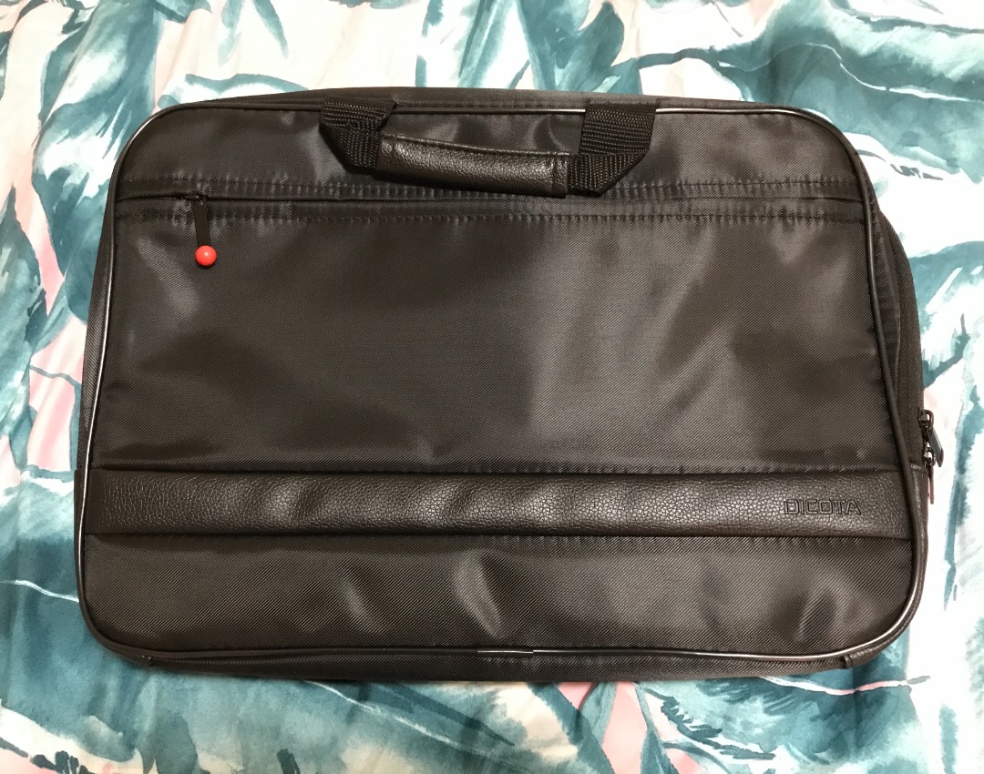 BRAND NEW BISMART CARRY CASE DICOTA BAG 15.6 INCHES, Computers & Tech