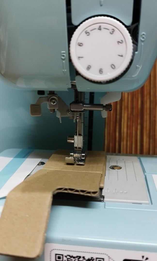 Brother Sewing Machine JK17B, Hobbies & Toys, Stationery & Craft, Craft