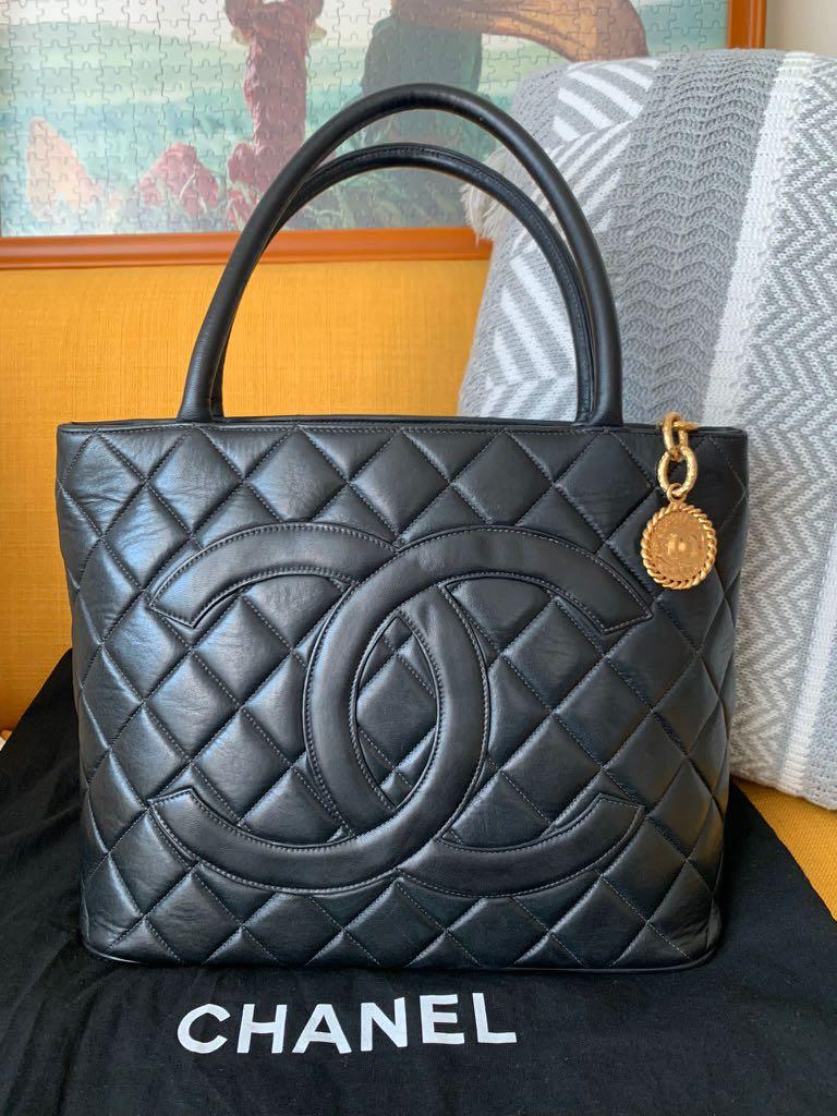 Chanel Vintage Bag tote bag Carousell