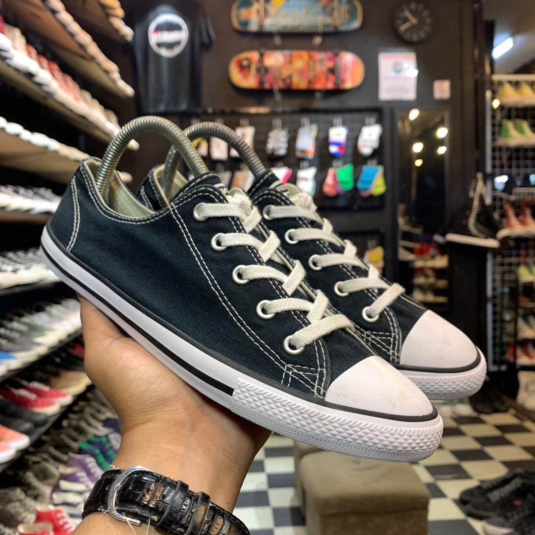 Converse dainty lace sales