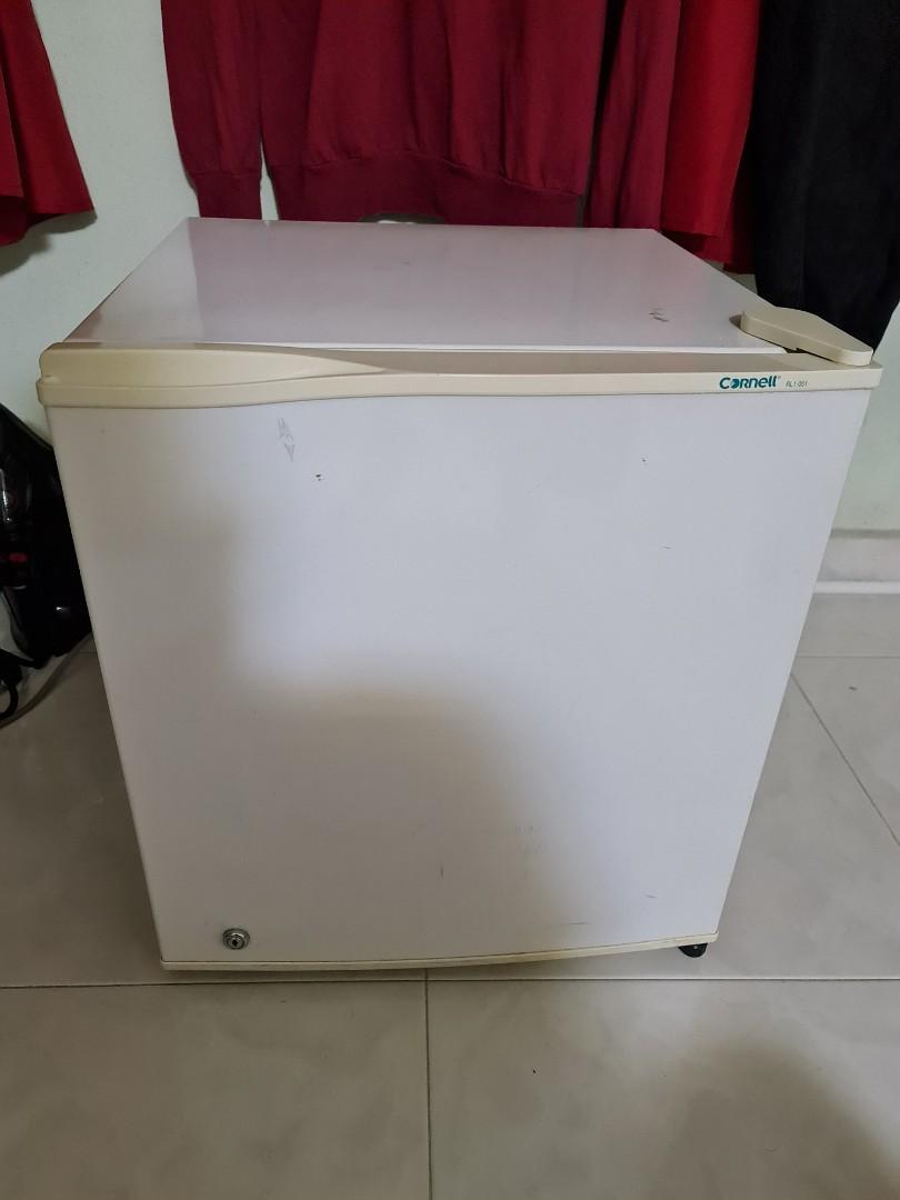 Cornell Bar Fridge, TV & Home Appliances, Kitchen Appliances