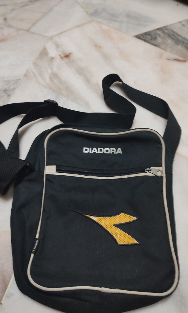 Diadora bag sales