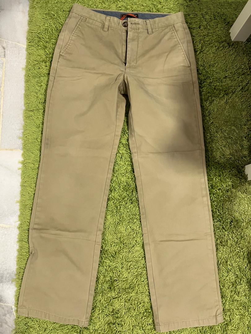 Dockers D1 Khakis Men s Fashion Bottoms Trousers on Carousell