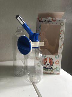 Dog water bottle and dispenser with 2 bottles, 500ml