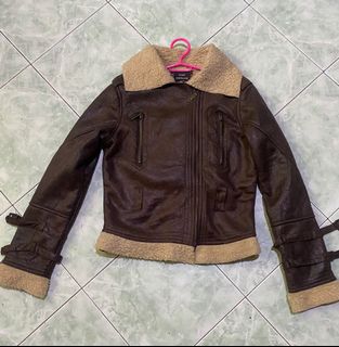 (Category: ) located in . Submitted by MalditasCloset (Listing ID 1188052845, Image 1). Description: .