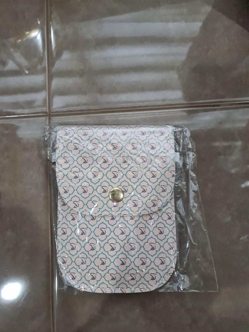 FREE Nunha by Naelofar pouch, Women's Fashion, Bags & Wallets, Purses