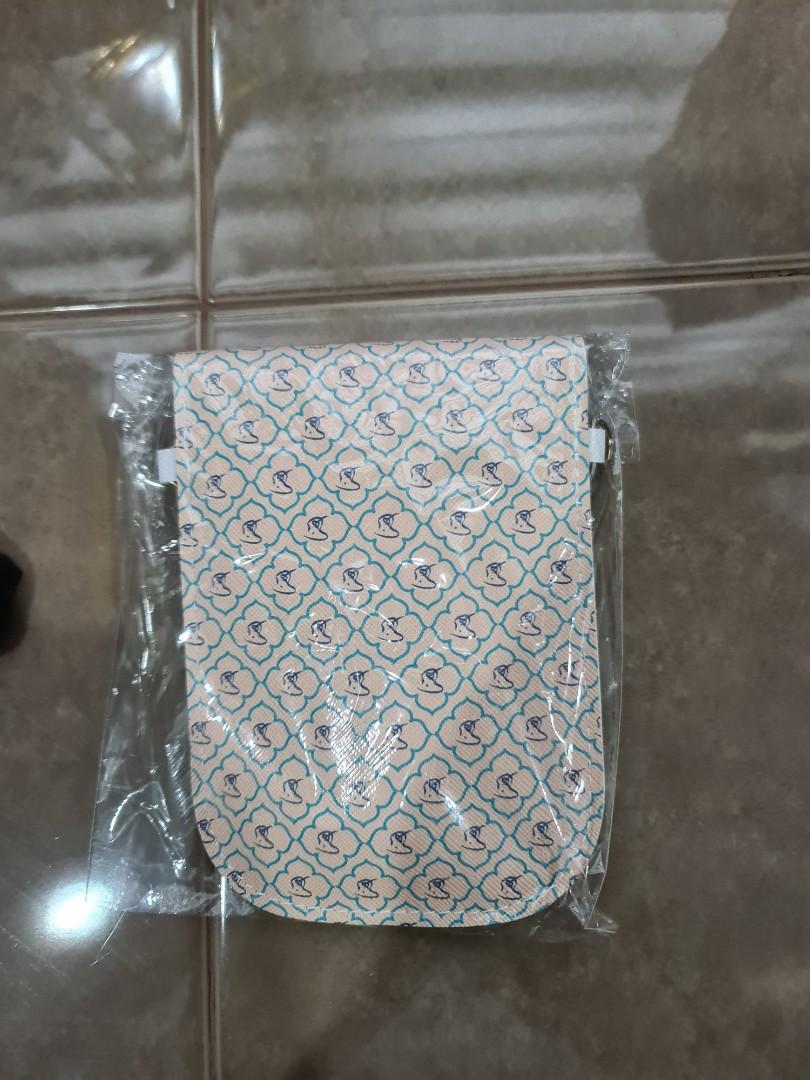 FREE Nunha by Naelofar pouch, Women's Fashion, Bags & Wallets, Purses