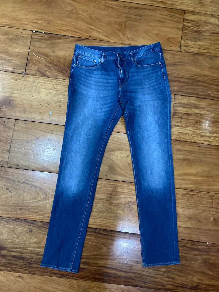 GU slim fit jeans, Men's Fashion, Bottoms, Jeans on Carousell