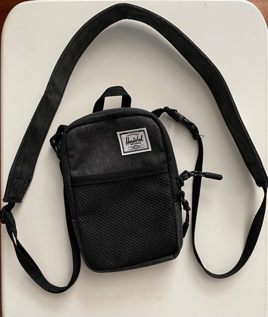 Herschel sinclair store crossbody small