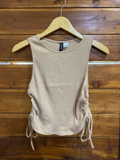 (Kategori: ) berada di . Dikirim oleh basic.preloveds (ID iklan 1188165845, Gambar 1). Deskripsi: .