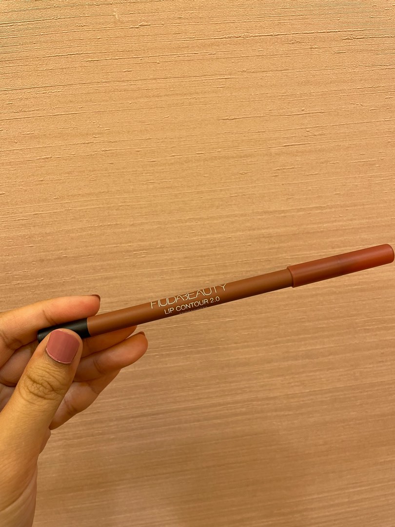 HUDA BEAUTY Lip Liner in Terracotta, Beauty & Personal Care, Face