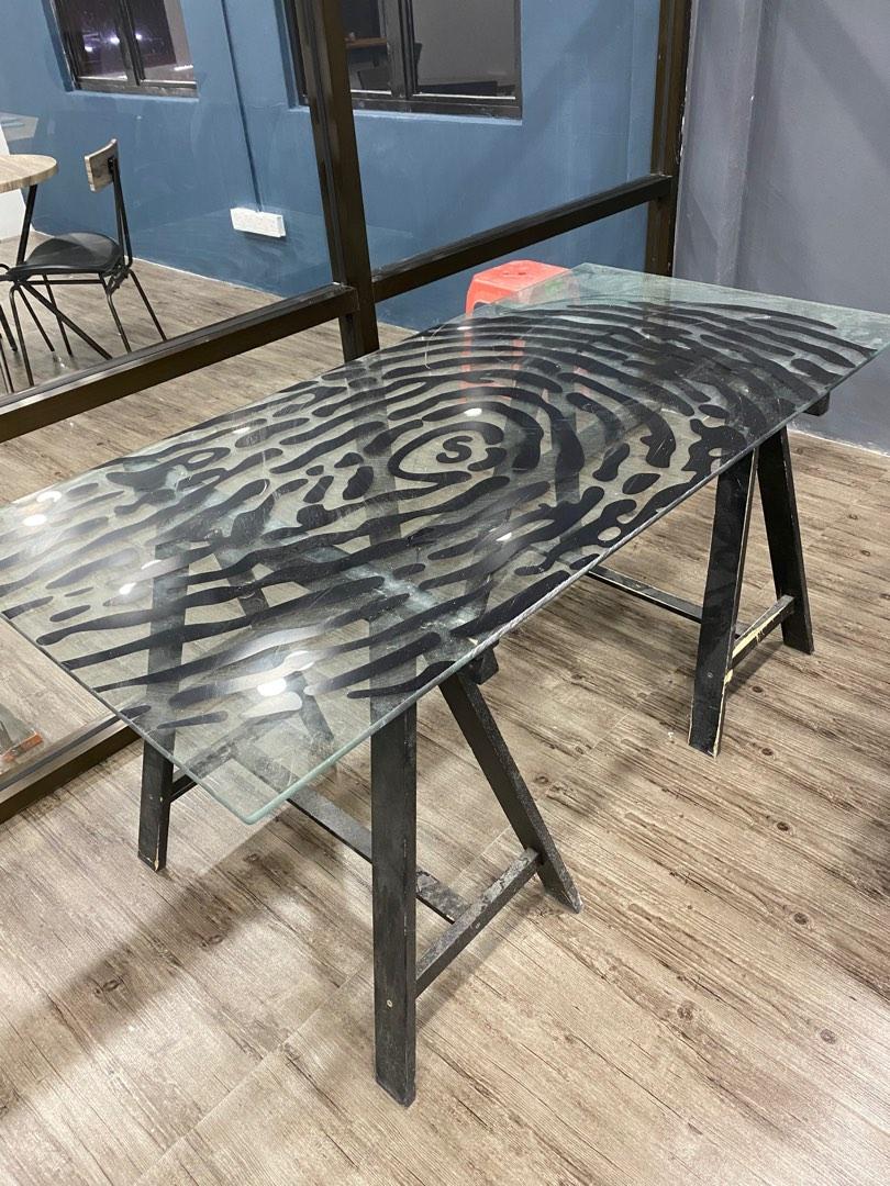 Ikea fingerprint sale glass table