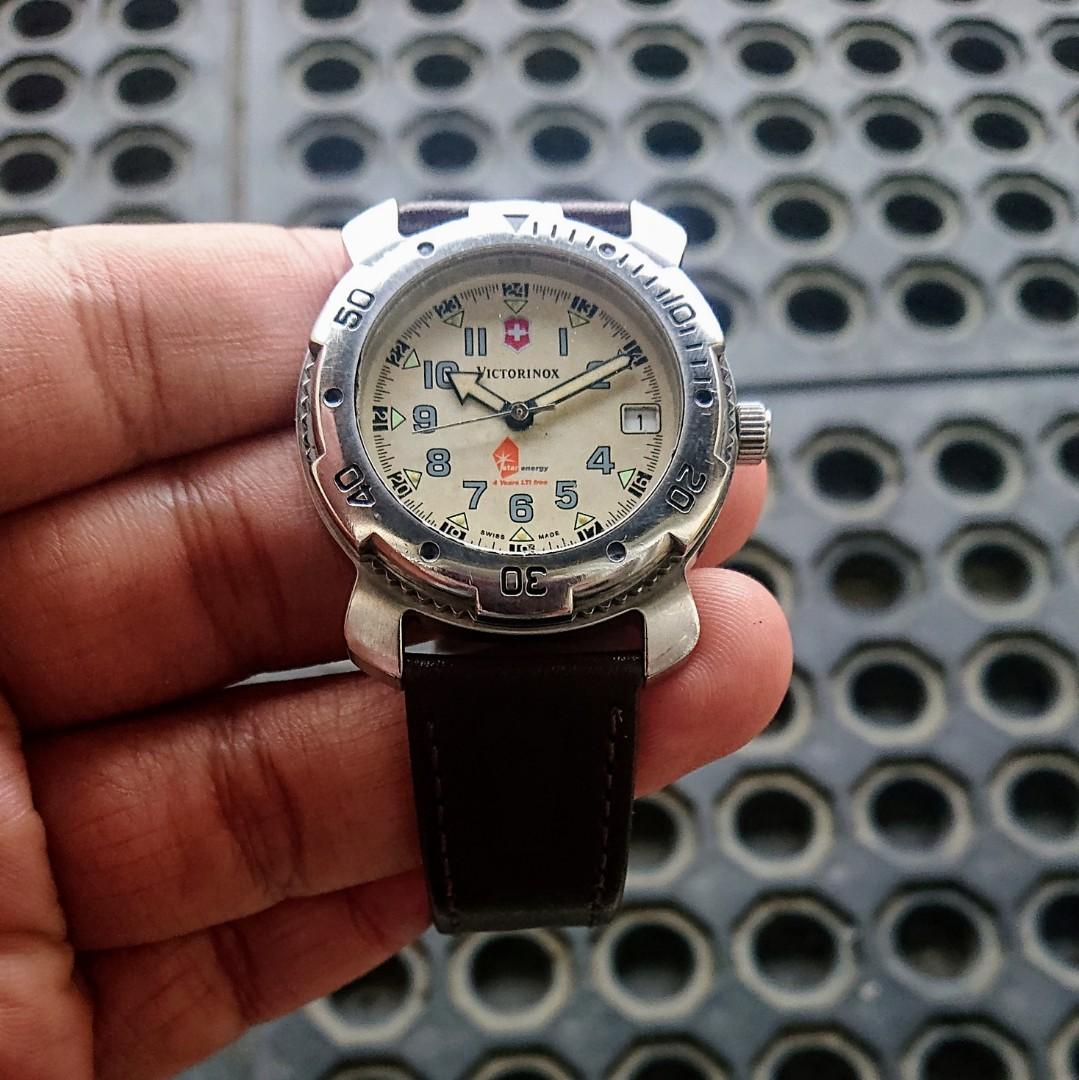 Jam tangan Victorinox Sportline 4.566
