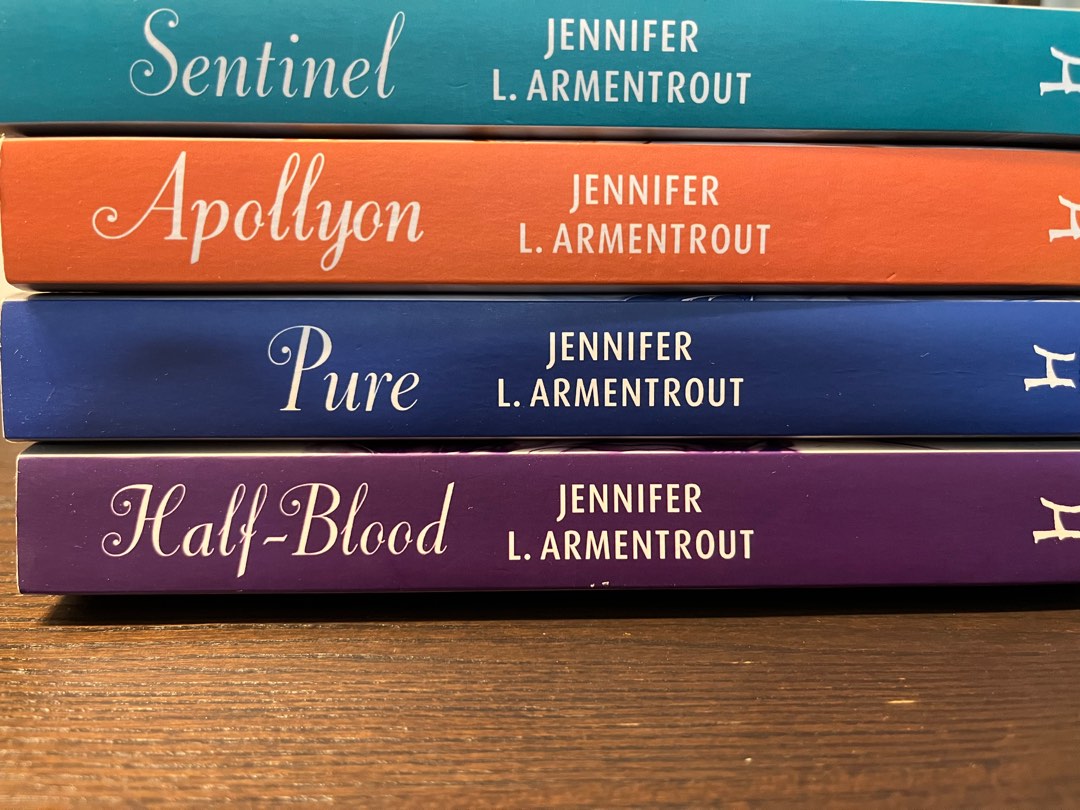 Jennifer L armentrout covenant series, Hobbies & Toys, Books