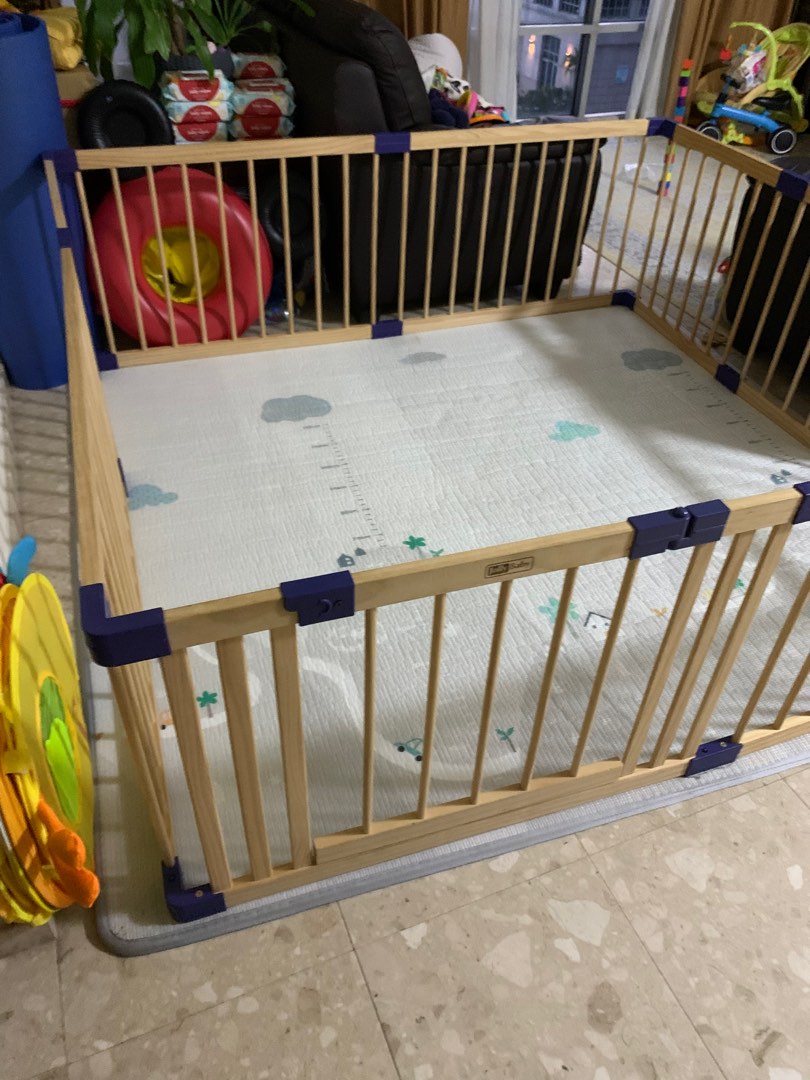 Jolly Baby 200*150cm playpen, Babies & Kids, Baby Nursery & Kids