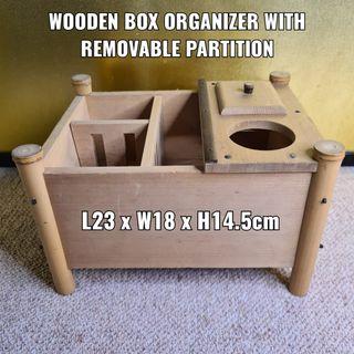 L23 x W18 x H14.5cm WOODEN BOX ORGANIZER WITH REMOVABLE PARTITION