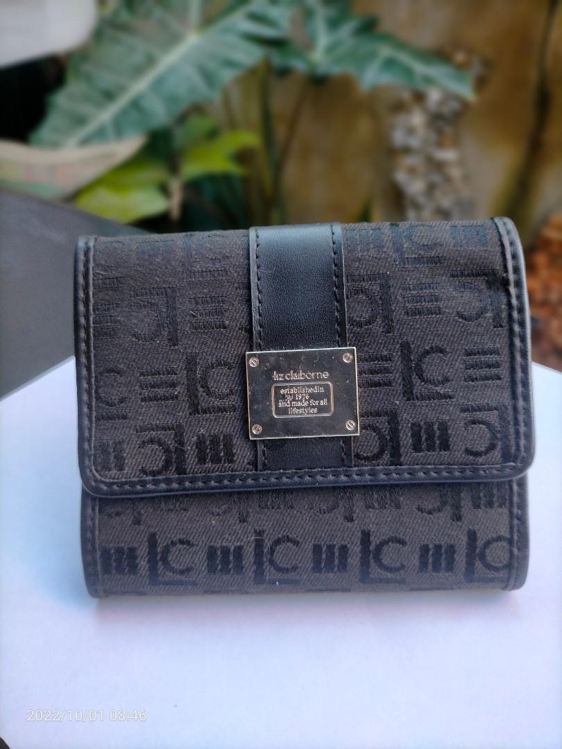 Liz Claiborne Luxury Wallet (Category: Luxury Bags & Wallets) located in Cavite. Submitted by RONESSA_BRANDED_SHOES (Listing ID 1188132857, Image 2). Description: ✅Brand New and Original ✅Liz Claiborne Wallet ✅Bought in US ✅( Note : Second Hand wallet in EBay is already $38.40) ✅This wallet is BRAND NEW Selling for only Php 1,299☺️✌️.