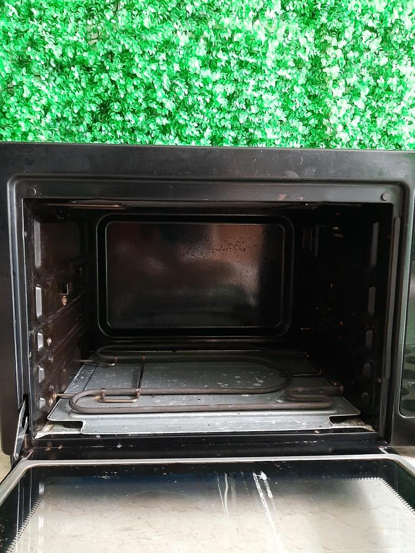 Midea Smart double wall insulation Oven with muffin and cupcake mould