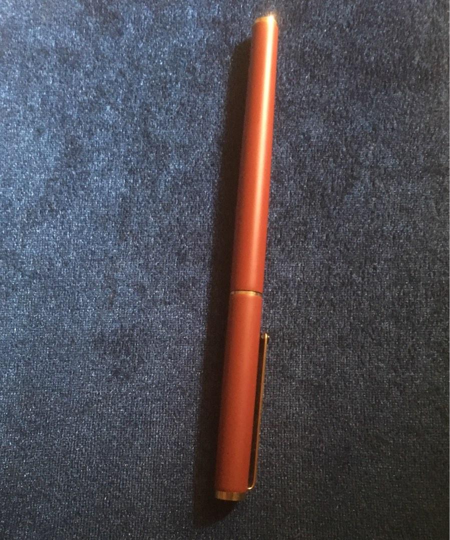 Montblanc fountain pen, nib gold color mark montblanc red color barrel