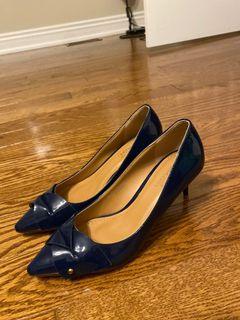 Navy blue heels Size 6