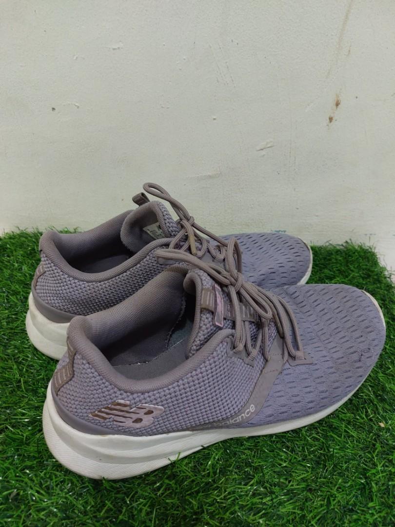 New balance clearance lazr amp