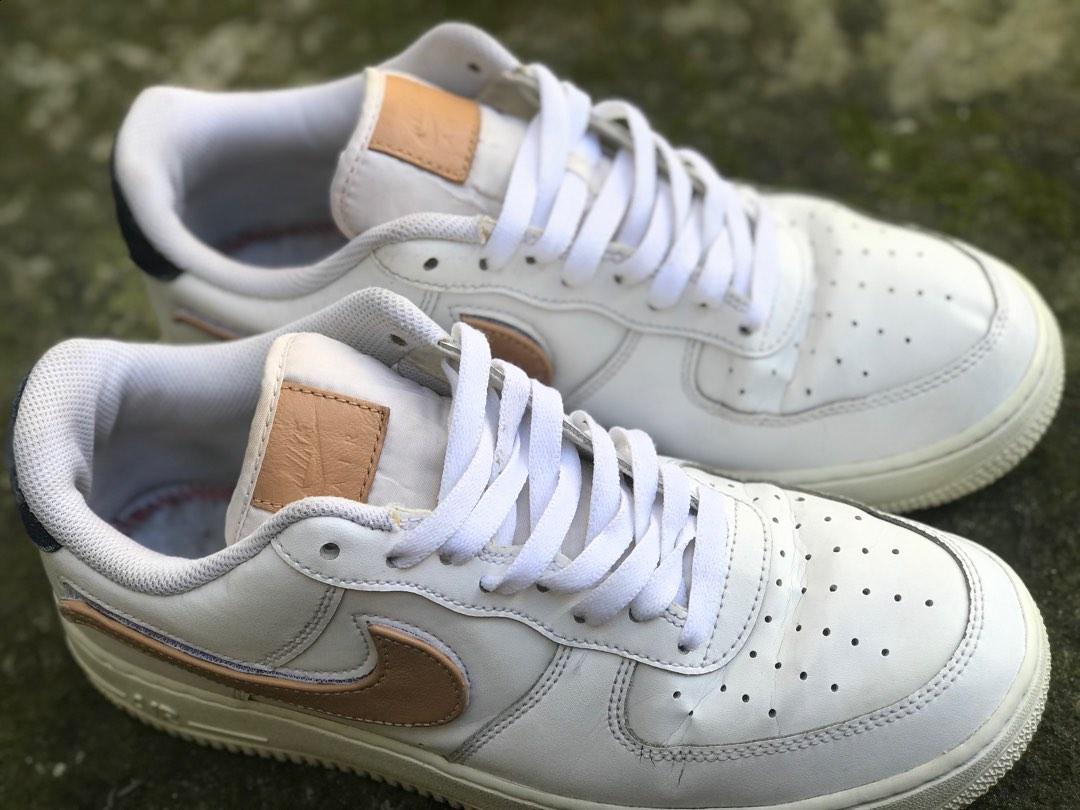 removable swoosh pack