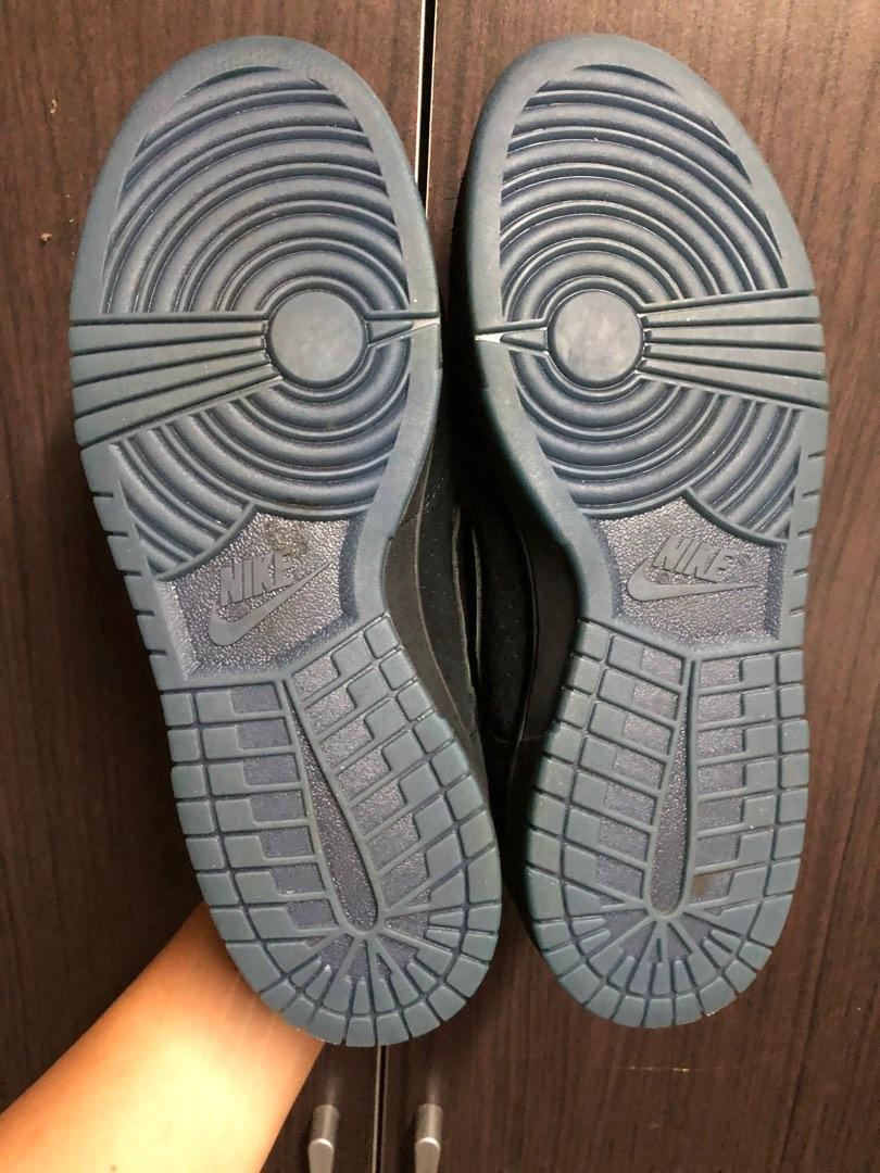 undefeated dunk low sp 5 on it