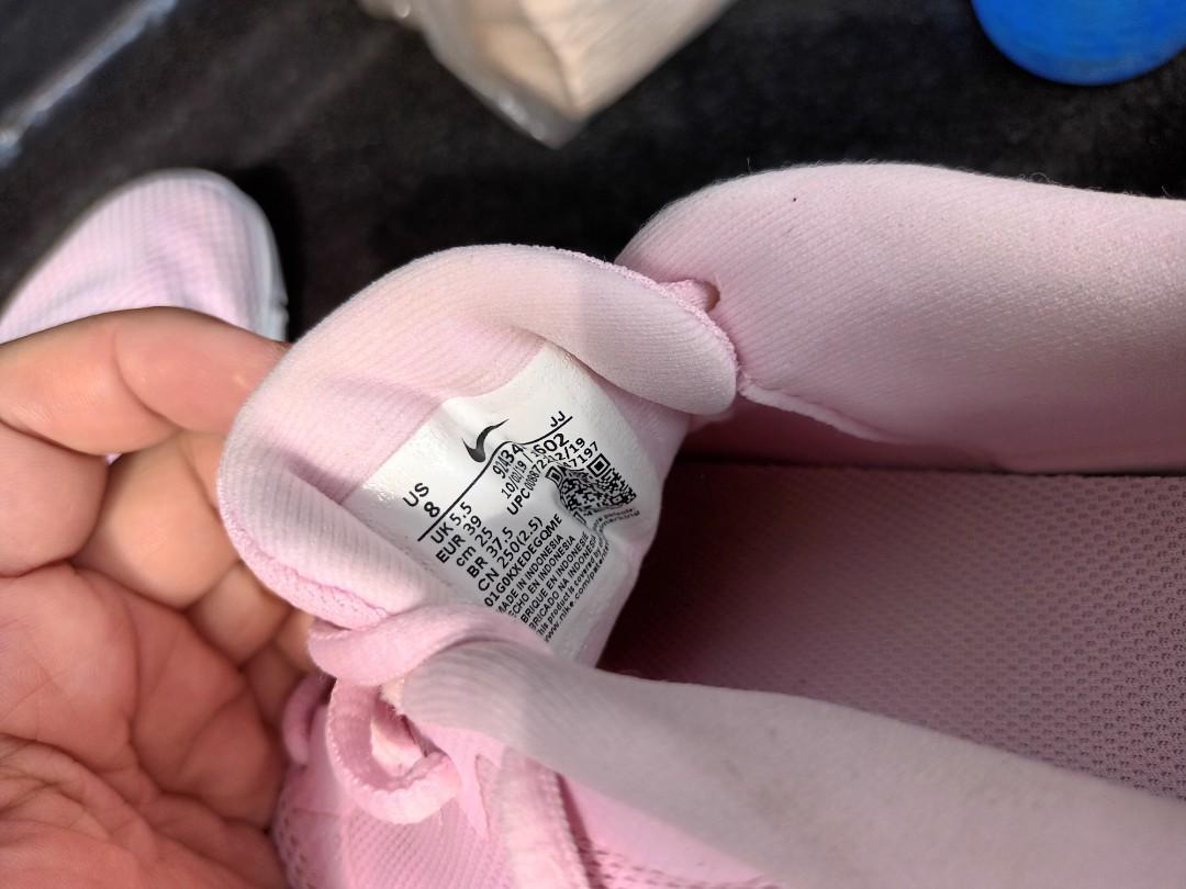 Nike Flexible Essentials