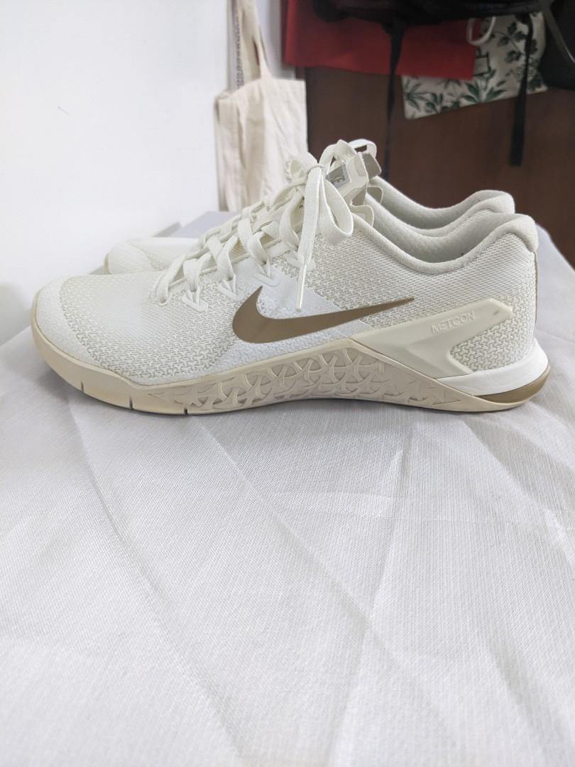 Women's nike metcon 4 champagne clearance